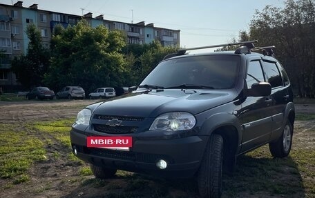 Chevrolet Niva I рестайлинг, 2010 год, 580 000 рублей, 6 фотография