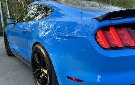 Ford Mustang VI рестайлинг, 2017 год, 2 850 000 рублей, 3 фотография