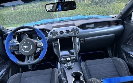 Ford Mustang VI рестайлинг, 2017 год, 2 850 000 рублей, 9 фотография