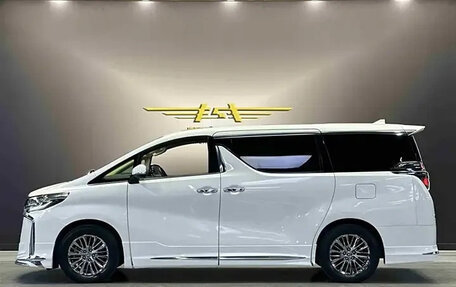 Toyota Vellfire II, 2021 год, 7 200 000 рублей, 3 фотография