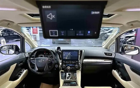 Toyota Vellfire II, 2021 год, 7 200 000 рублей, 5 фотография