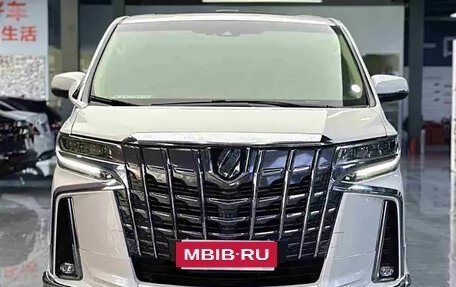 Toyota Vellfire II, 2021 год, 7 200 000 рублей, 2 фотография