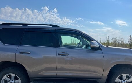 Toyota Land Cruiser Prado 150 рестайлинг 2, 2017 год, 6 500 000 рублей, 8 фотография