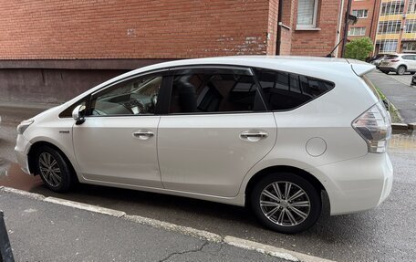 Toyota Prius Alpha I (ZVW40/41), 2014 год, 1 500 000 рублей, 3 фотография