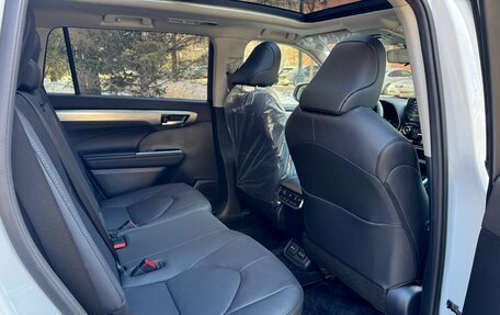 Toyota Highlander, 2025 год, 5 699 000 рублей, 12 фотография