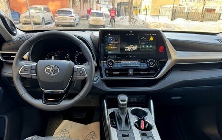 Toyota Highlander, 2025 год, 5 699 000 рублей, 16 фотография