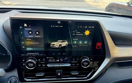 Toyota Highlander, 2025 год, 5 699 000 рублей, 22 фотография