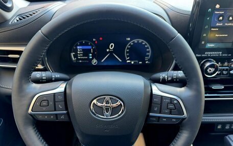 Toyota Highlander, 2025 год, 5 699 000 рублей, 21 фотография
