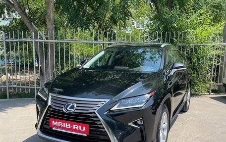 Lexus RX IV рестайлинг, 2017 год, 3 780 000 рублей, 4 фотография