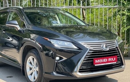 Lexus RX IV рестайлинг, 2017 год, 3 780 000 рублей, 10 фотография