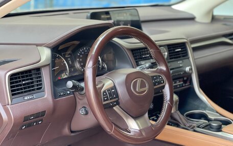 Lexus RX IV рестайлинг, 2017 год, 3 780 000 рублей, 28 фотография