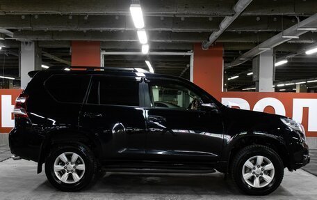 Toyota Land Cruiser Prado 150 рестайлинг 2, 2014 год, 2 898 000 рублей, 4 фотография