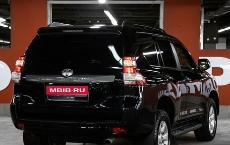 Toyota Land Cruiser Prado 150 рестайлинг 2, 2014 год, 2 898 000 рублей, 5 фотография