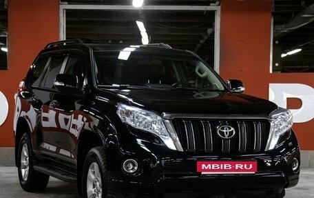 Toyota Land Cruiser Prado 150 рестайлинг 2, 2014 год, 2 898 000 рублей, 3 фотография