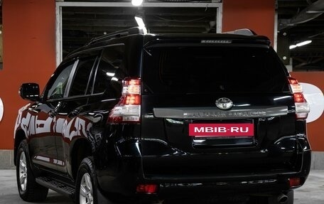 Toyota Land Cruiser Prado 150 рестайлинг 2, 2014 год, 2 898 000 рублей, 7 фотография