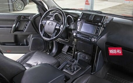 Toyota Land Cruiser Prado 150 рестайлинг 2, 2014 год, 2 898 000 рублей, 11 фотография