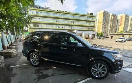 Ford Explorer VI, 2019 год, 3 800 000 рублей, 2 фотография