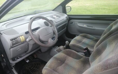 Renault Twingo II рестайлинг, 1999 год, 170 000 рублей, 9 фотография