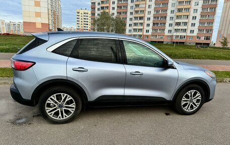 Ford Escape, 2022 год, 2 050 000 рублей, 5 фотография