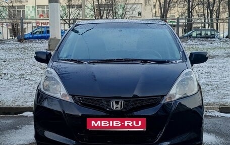 Honda Jazz II рестайлинг, 2011 год, 980 000 рублей, 2 фотография