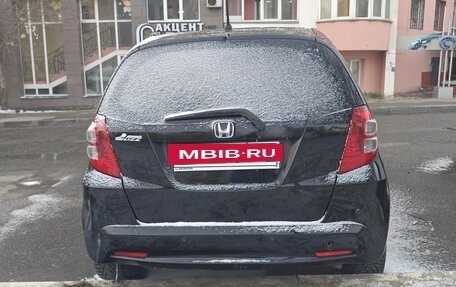 Honda Jazz II рестайлинг, 2011 год, 980 000 рублей, 4 фотография