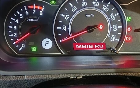 Toyota Noah III, 2018 год, 2 395 000 рублей, 7 фотография