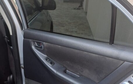 Toyota Corolla, 2005 год, 999 000 рублей, 4 фотография