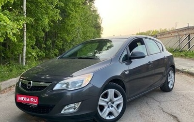 Opel Astra J, 2011 год, 650 000 рублей, 1 фотография