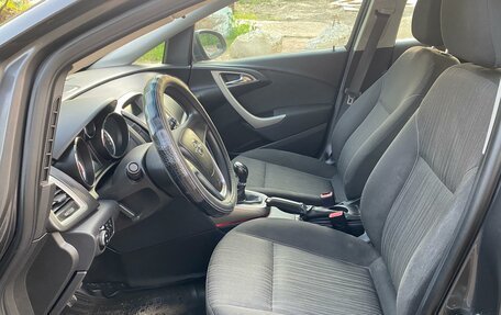 Opel Astra J, 2011 год, 650 000 рублей, 13 фотография