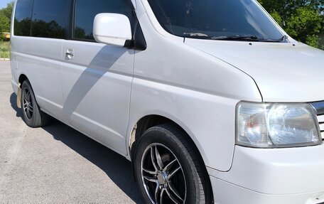 Honda Stepwgn II рестайлинг, 2001 год, 750 000 рублей, 3 фотография
