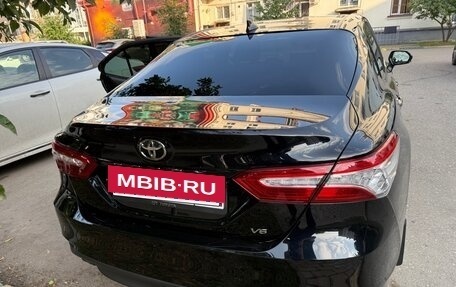 Toyota Camry, 2019 год, 3 250 000 рублей, 2 фотография