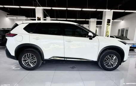 Nissan X-Trail, 2022 год, 2 100 000 рублей, 5 фотография
