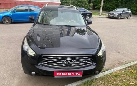 Infiniti FX II, 2011 год, 1 850 000 рублей, 1 фотография