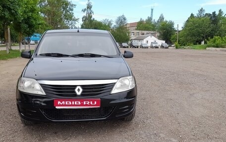 Renault Logan I, 2013 год, 320 000 рублей, 1 фотография