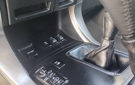 Toyota Land Cruiser Prado 120 рестайлинг, 2006 год, 2 300 000 рублей, 9 фотография