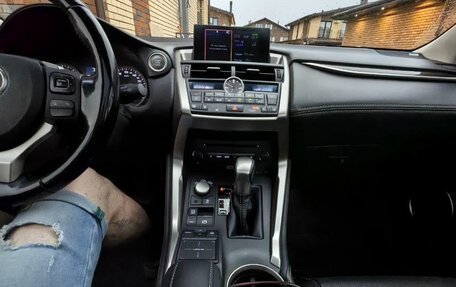 Lexus NX I, 2015 год, 2 950 000 рублей, 6 фотография