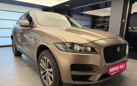 Jaguar F-Pace, 2017 год, 2 199 000 рублей, 3 фотография