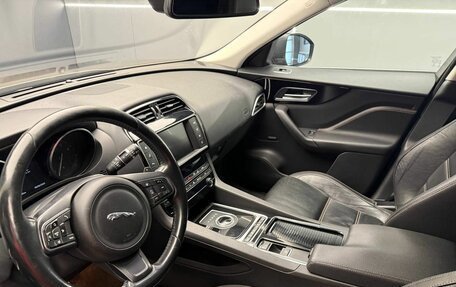 Jaguar F-Pace, 2017 год, 2 199 000 рублей, 8 фотография