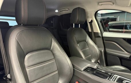 Jaguar F-Pace, 2017 год, 2 199 000 рублей, 16 фотография