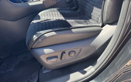 Toyota RAV4, 2020 год, 3 450 000 рублей, 7 фотография