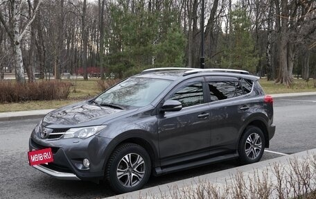 Toyota RAV4, 2014 год, 2 200 000 рублей, 4 фотография