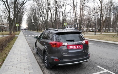 Toyota RAV4, 2014 год, 2 200 000 рублей, 6 фотография