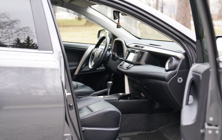 Toyota RAV4, 2014 год, 2 200 000 рублей, 34 фотография