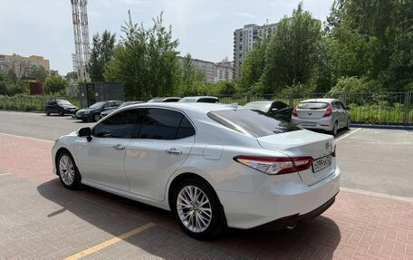 Toyota Camry, 2020 год, 3 620 000 рублей, 4 фотография