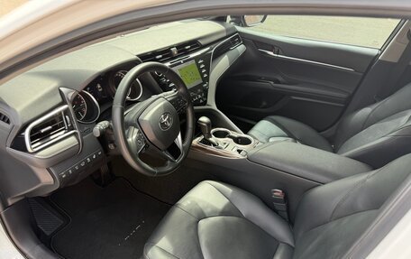 Toyota Camry, 2020 год, 3 620 000 рублей, 8 фотография