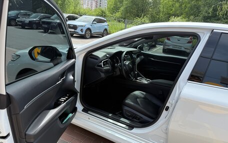 Toyota Camry, 2020 год, 3 620 000 рублей, 7 фотография