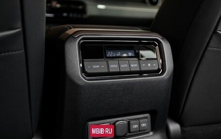 Toyota Land Cruiser Prado, 2025 год, 10 200 000 рублей, 26 фотография