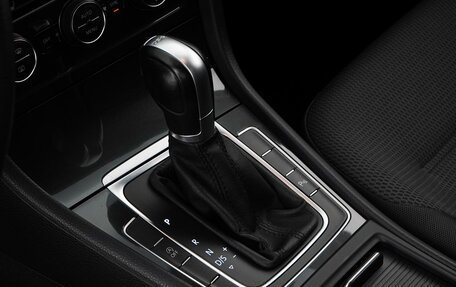 Volkswagen Golf VII, 2018 год, 2 100 000 рублей, 21 фотография