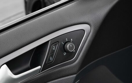 Volkswagen Golf VII, 2018 год, 2 100 000 рублей, 19 фотография