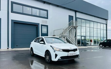 KIA Rio IV, 2021 год, 1 349 999 рублей, 8 фотография